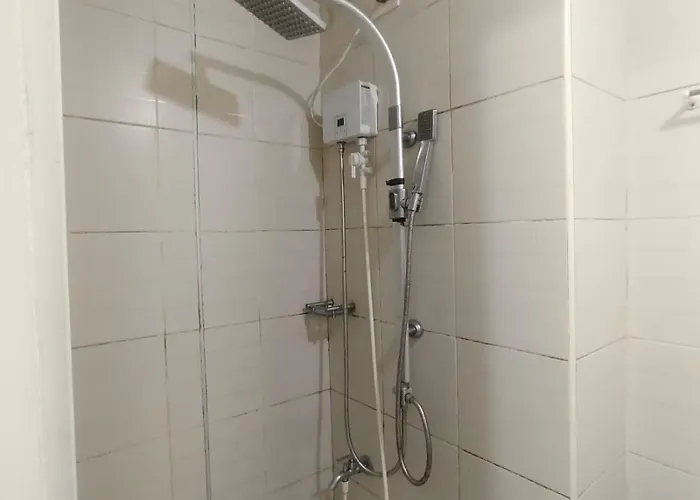Budget Family Group For 4 Persons * Manila